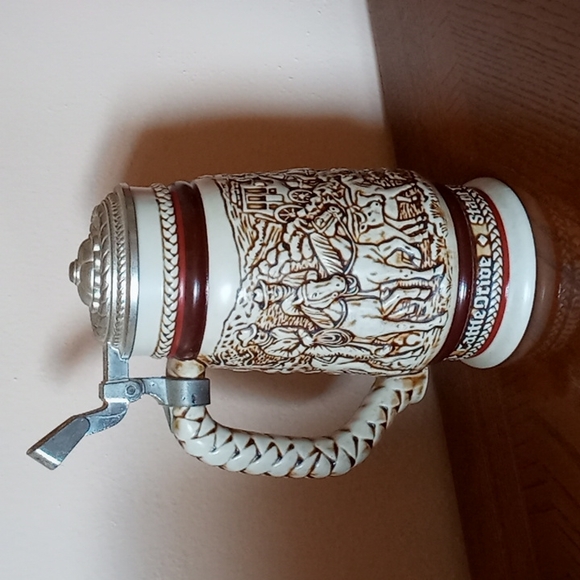 1980 Avon Out West Beer Stein - Picture 2 of 10